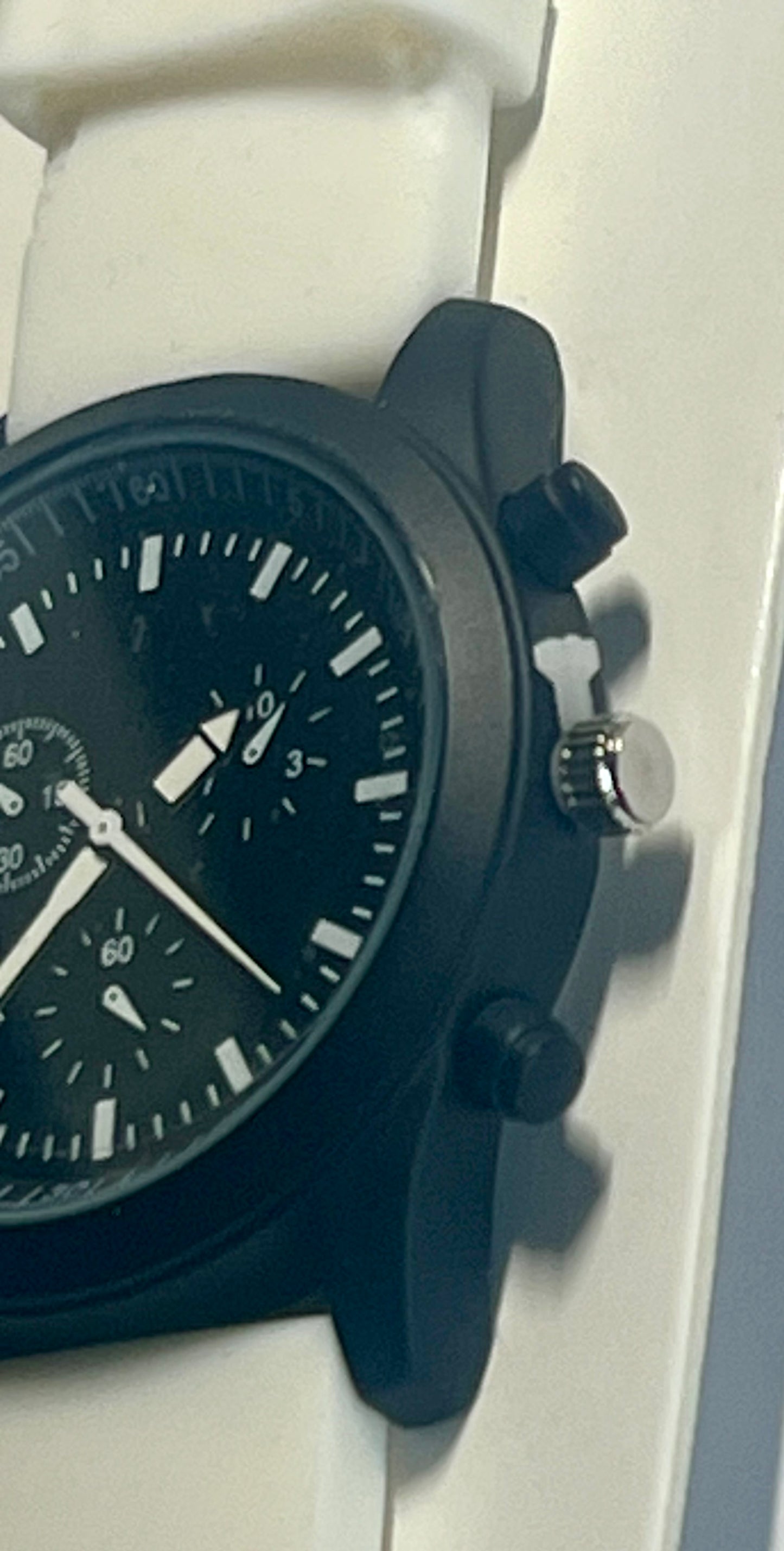 New Fashion Watch with Plastic Band for DIYs and Crafts