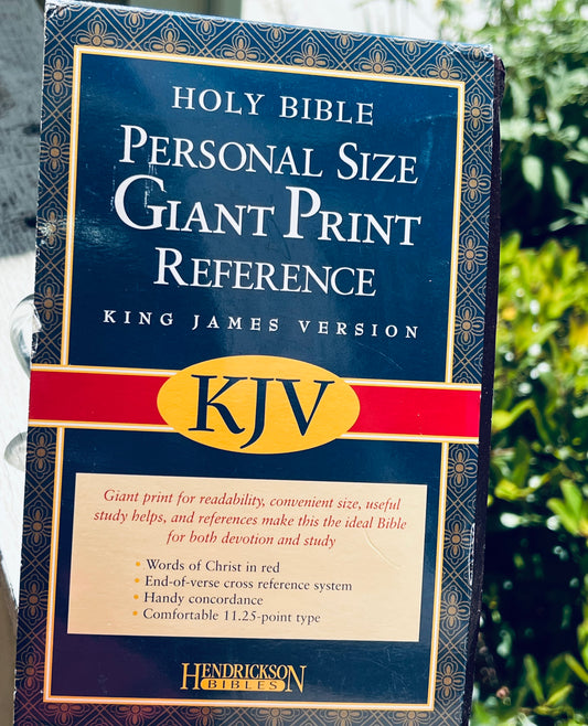 KJV Personal Size Giant Print Reference