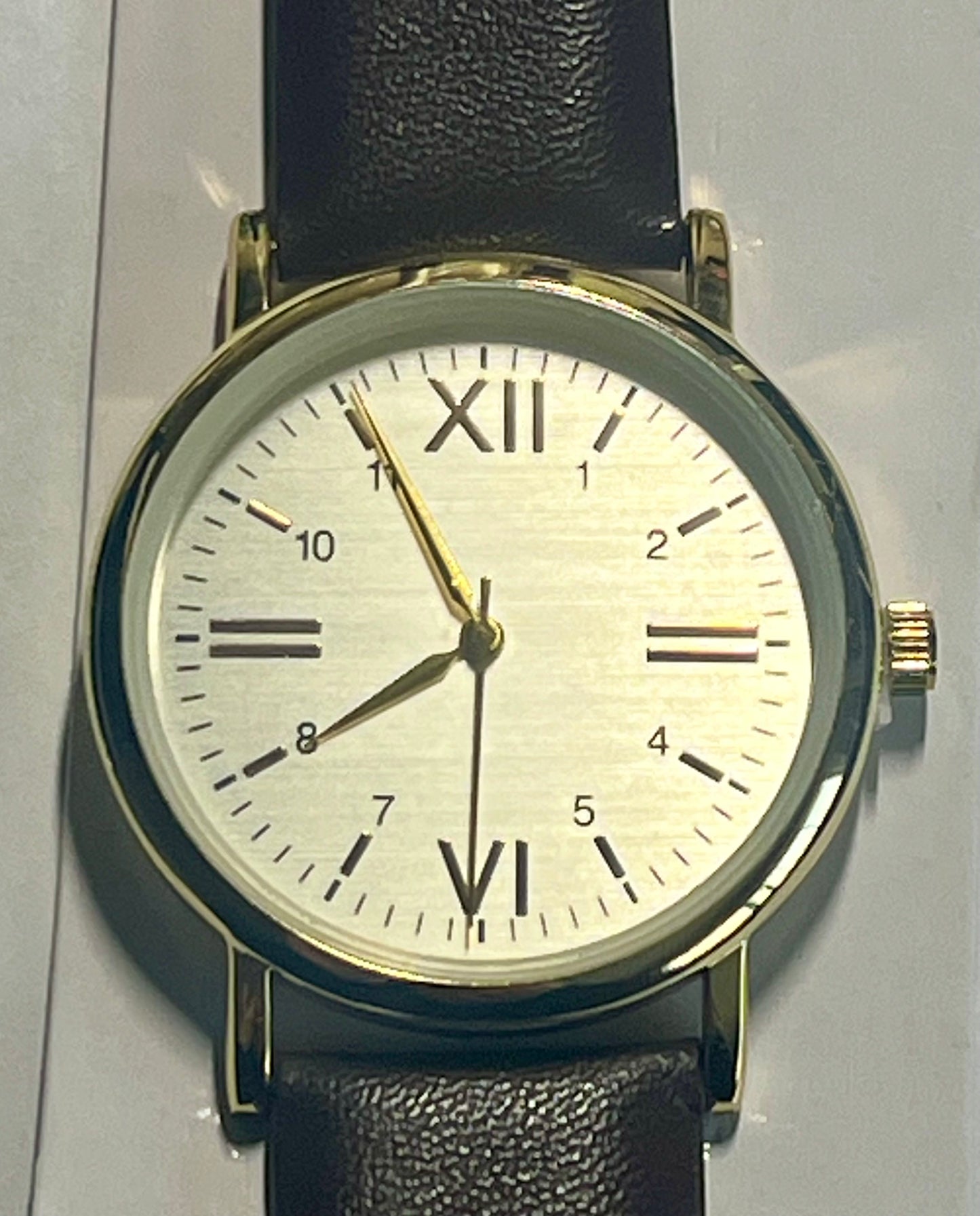 New Fashion Watch with Plastic Band for DIYs and Crafts