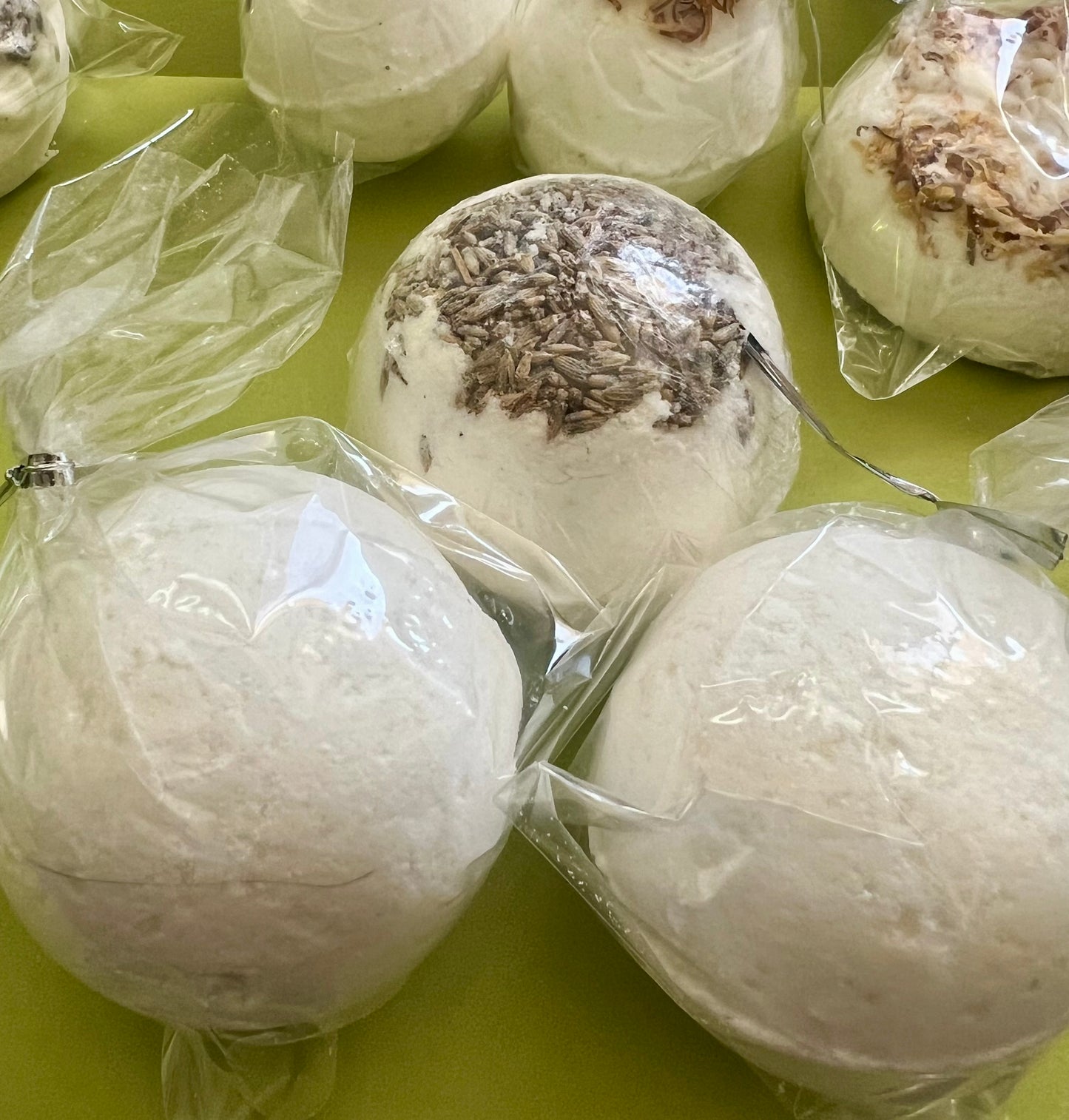 Organic CBD Lavender Bath Bomb 4 3/4oz